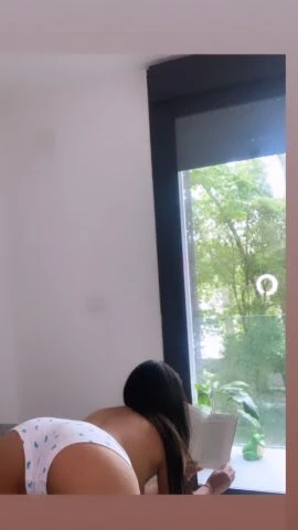 Renata — 4 / 9