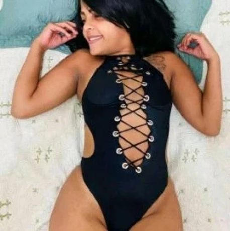 Natasha Muniz — 3 / 5