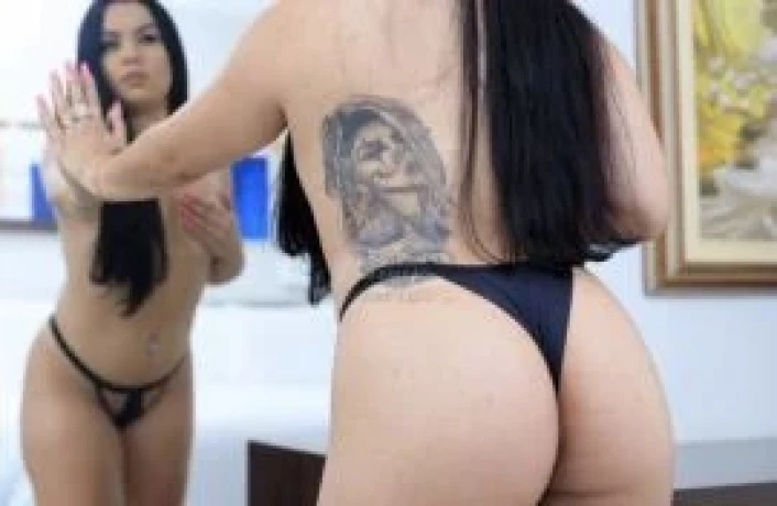 Bianca Kronbauer — 2 / 5