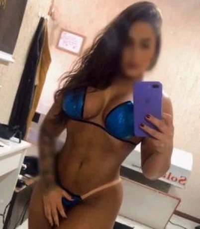 Laura Amador — 5 / 8