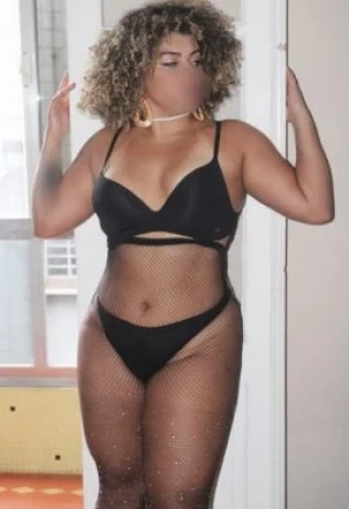 Lara Ricci — 4 / 9