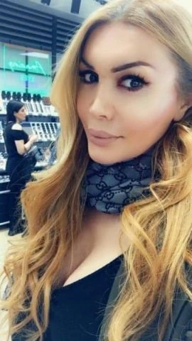 Pamela — 3 / 8