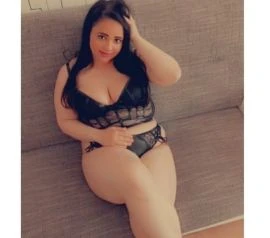 Laura_Sexy — 3 / 6