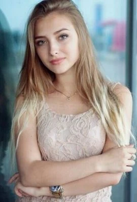 OLIVIANA — 2 / 9
