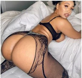 Female Escort — 4 / 5