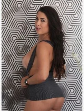 Leticia Brazilian — 5 / 9