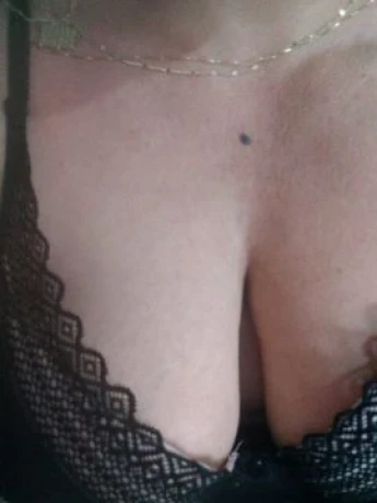 Elizandra Santos — 2 / 4