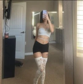 Ella — 4 / 8
