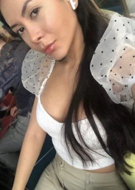 Manuela — 4 / 8