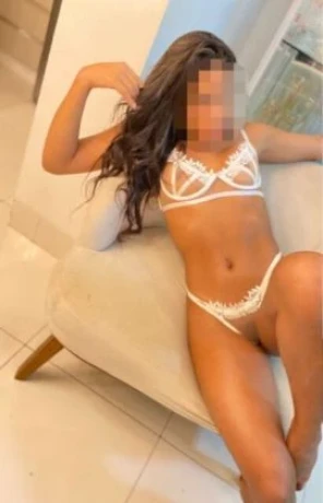 Bruna Albuquerque — 2 / 6