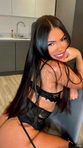 Bella, Escort, Milan