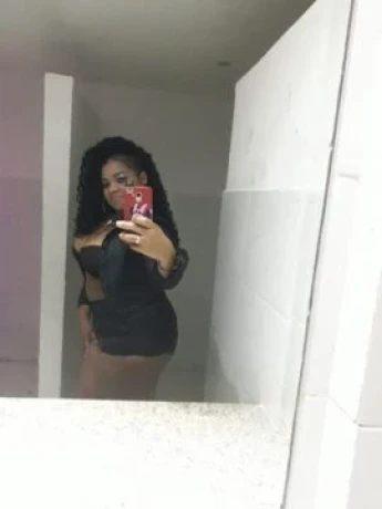 Manú Gomes — 4 / 6