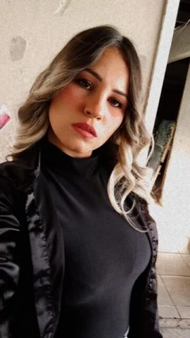 Andressa Mendes — 2 / 4