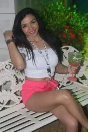 Ana Rodrigues — 6 / 9