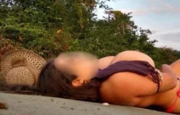 Nina Stella — 1 / 9