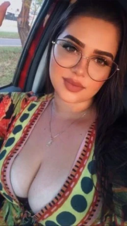 Bianca Andrade — 7 / 8