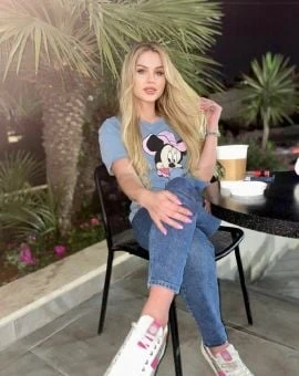 Linda — 2 / 9