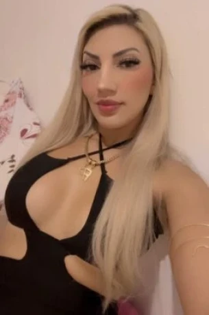 Fernanda Padilha — 3 / 5