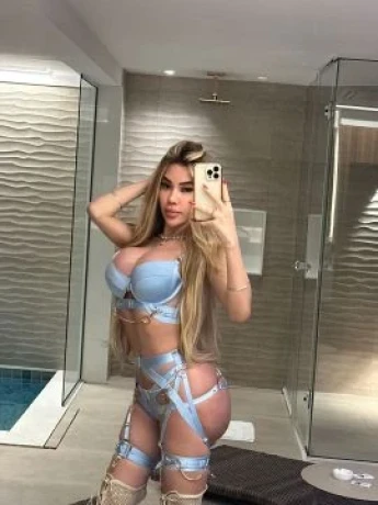 KRYSTAL ROLLS — 4 / 9