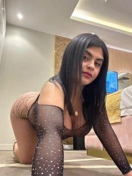 Esperanza, Escort, Riyadh