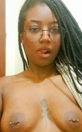 Amanda Silva — 1 / 5