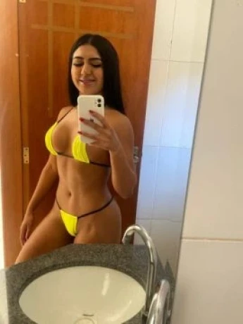 Sandylla Hellen — 1 / 9