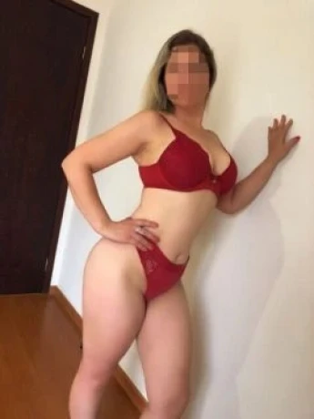 Beatriz Alvarez — 4 / 5