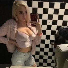 Caroline, Escort, Toulon