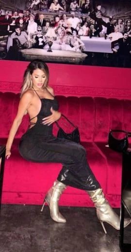 Naroha, Escort, Den Haag