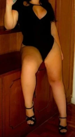 Mari Magalhães — 4 / 7