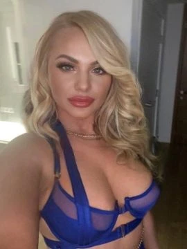 Elizabeth Romanova — 3 / 9