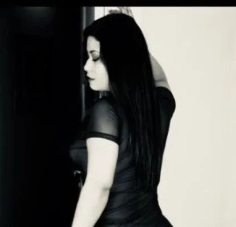 Kelly Pimenta — 3 / 4