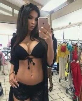 Valentina — 2 / 4