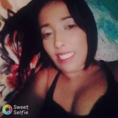 Yasmin Santos — 4 / 5