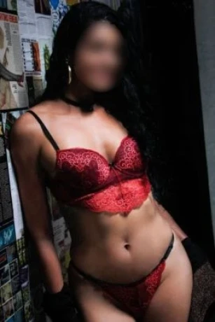 Débora Santos — 5 / 7