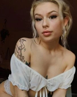 freakyaunt — 4 / 9