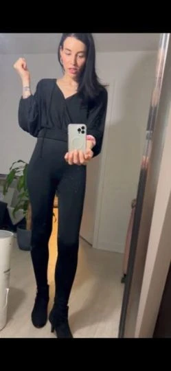 Lana — 2 / 9