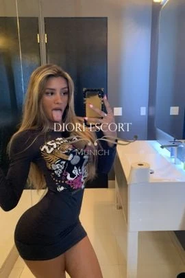 Naty — 8 / 9