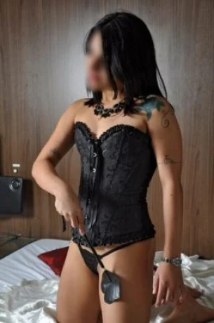 Raquel Fernandes — 2 / 5