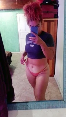 Samanta Martinês — 3 / 5