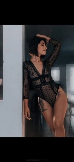 Coral — 2 / 9