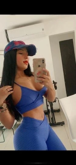 Camila — 7 / 9