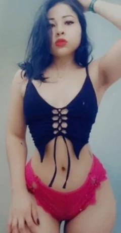 Yara Martins — 8 / 9