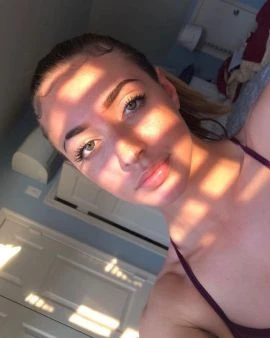 laura laura — 5 / 9