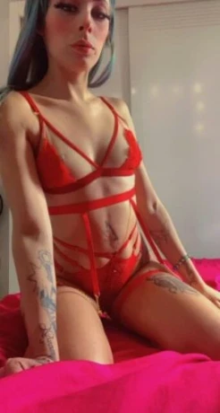 Angela Amorim — 2 / 9