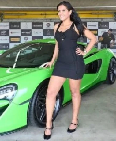 Melissa Tavares — 2 / 9