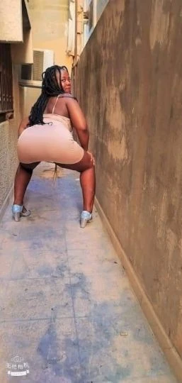 Verah, Escort, Riyadh