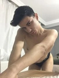 Zayn — 4 / 5