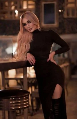Nina — 2 / 8