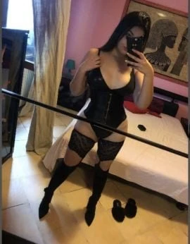 Raika Valentina — 2 / 4